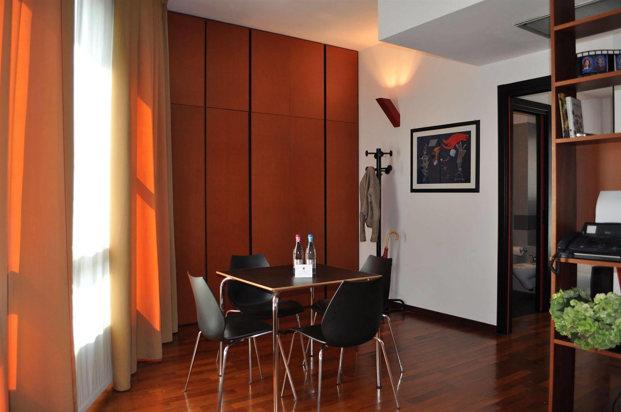 Residence Le Corti Milánó Kültér fotó